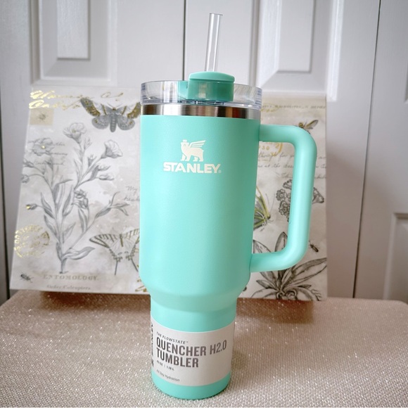 Stanley 40 oz Mint Julep Green Flowstate Quencher H2.0 Insulated Handle Tumbler - Picture 4 of 15